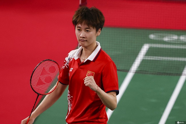 球迷们增添 球迷们增添